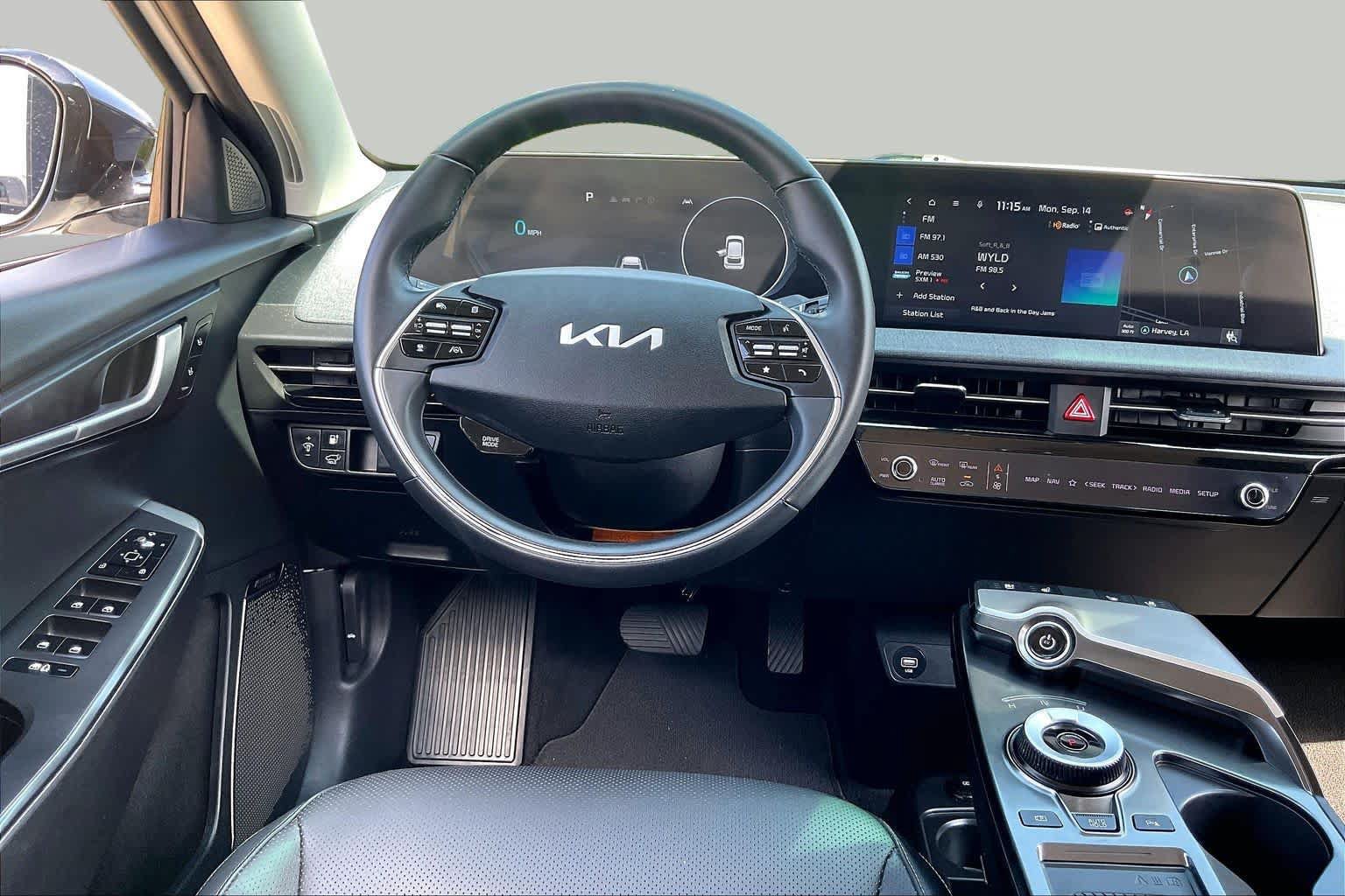 Used 2022 Kia EV6 Wind RWD image 5