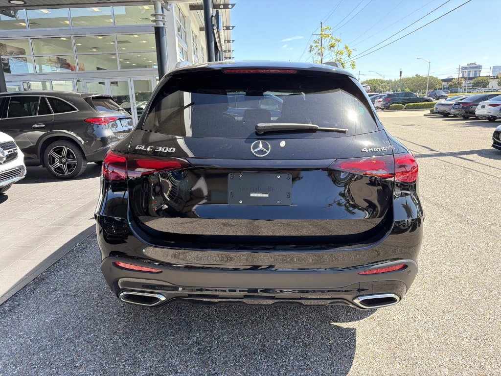 Used 2026 Mercedes-Benz GLC 300 4MATIC image 6