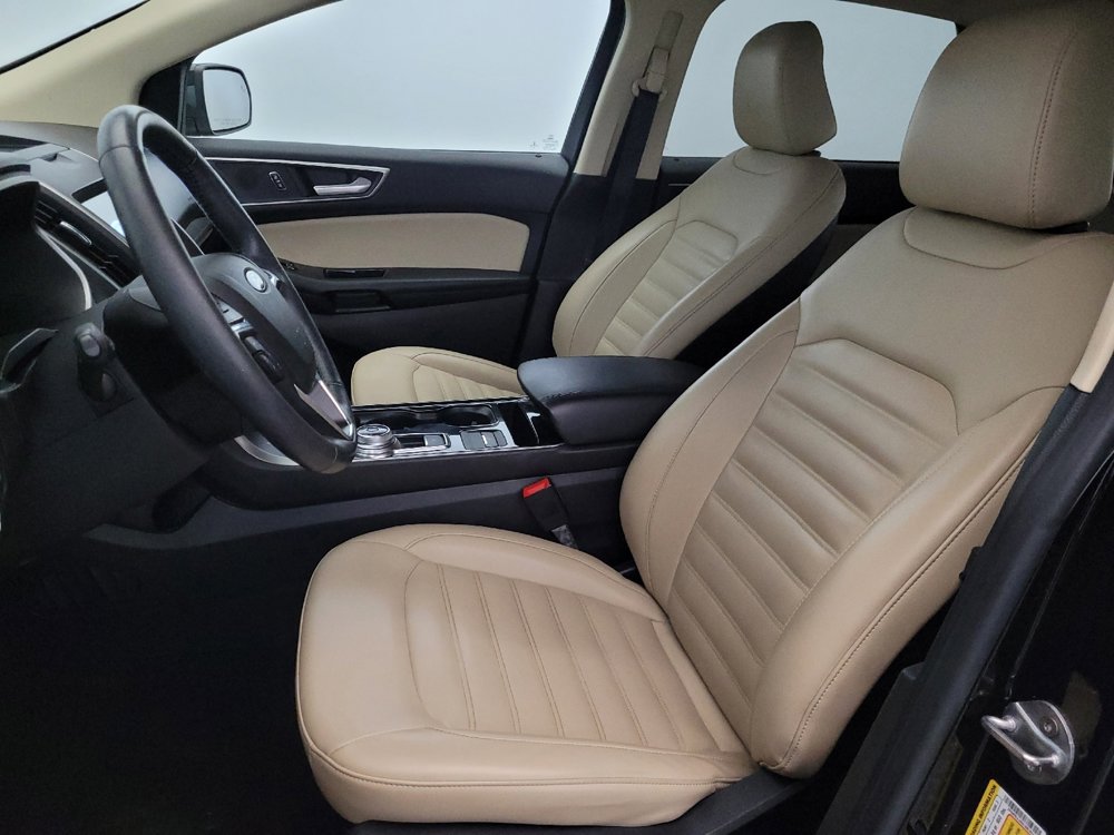 Used 2020 Ford Edge SEL image 17