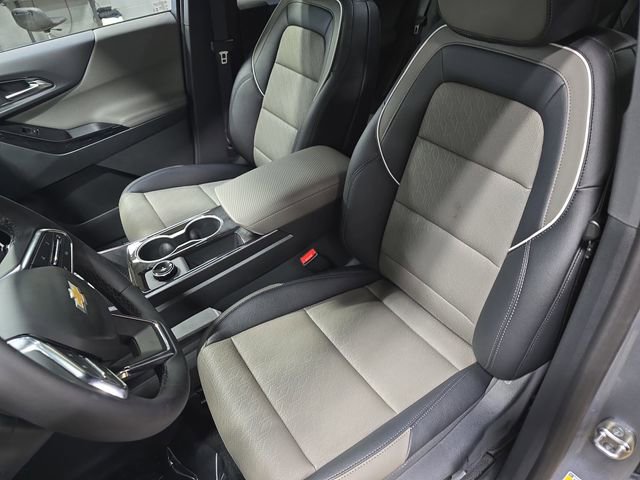 New 2026 Chevrolet Equinox LT w/ Convenience Package II image 17