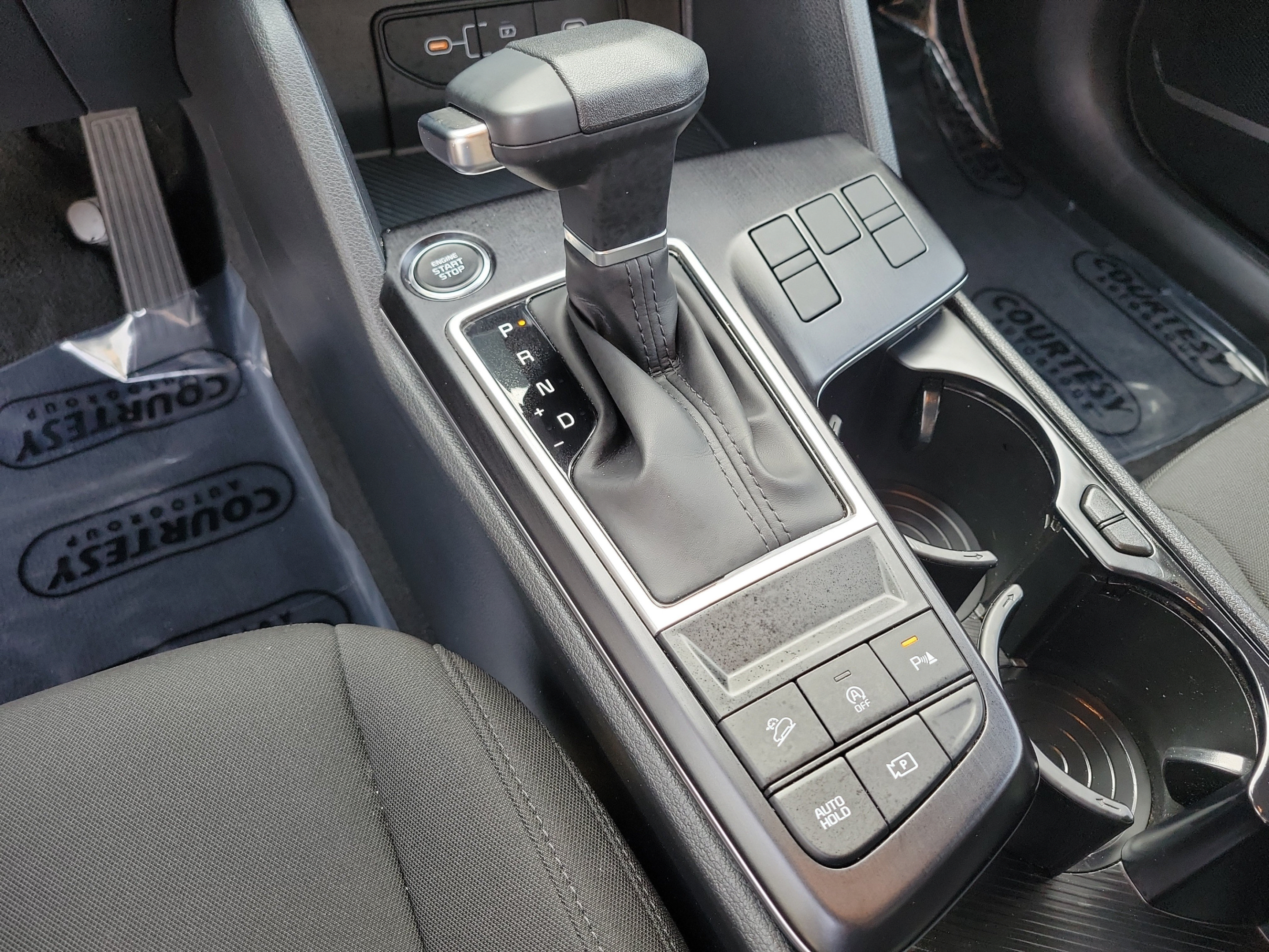 Certified 2026 Kia Sportage LX FWD image 23