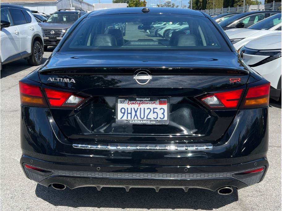 Used 2023 Nissan Altima 2.5 SR FWD image 4