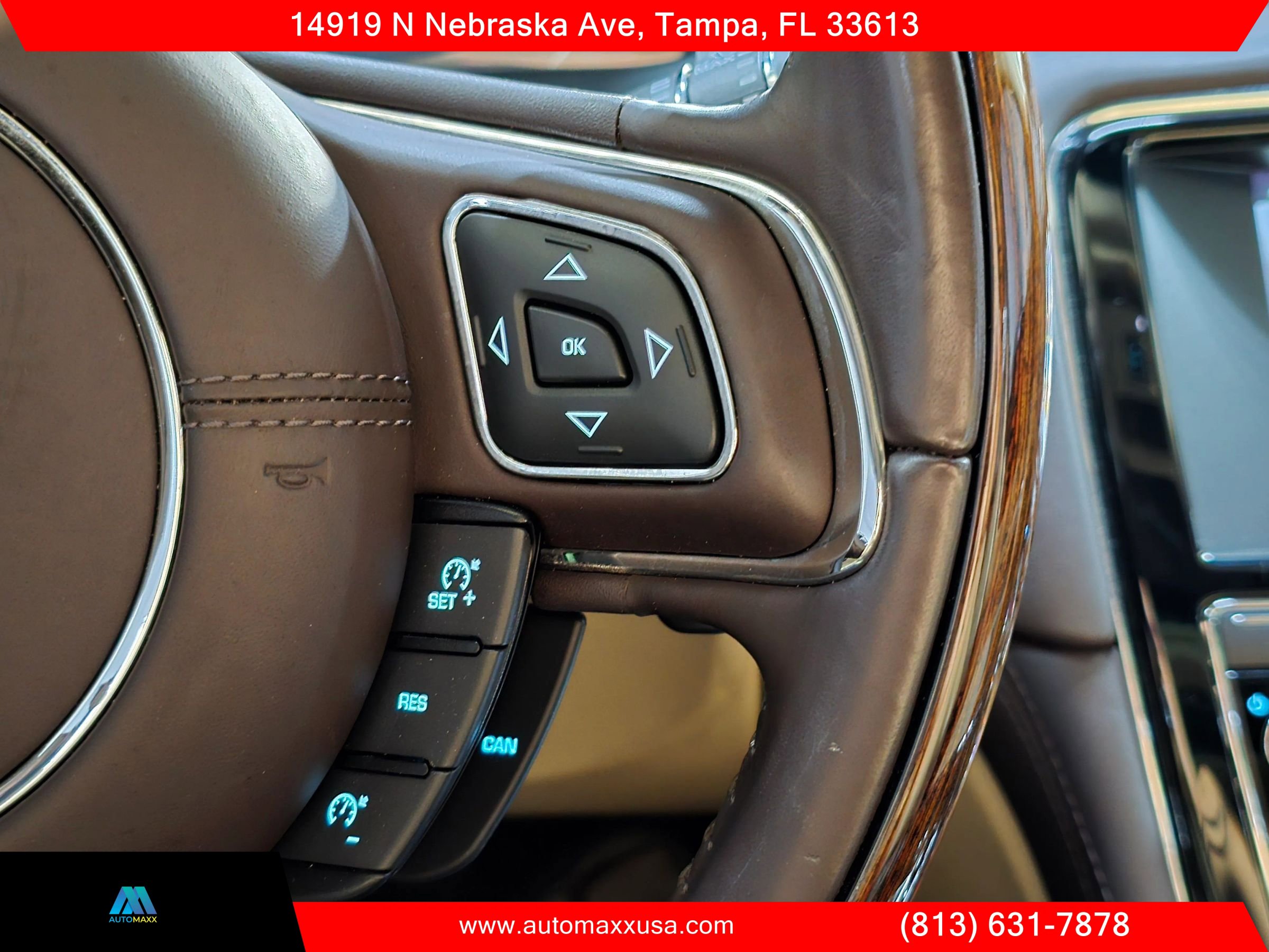 Used 2016 Jaguar XJ L Portfolio RWD image 18