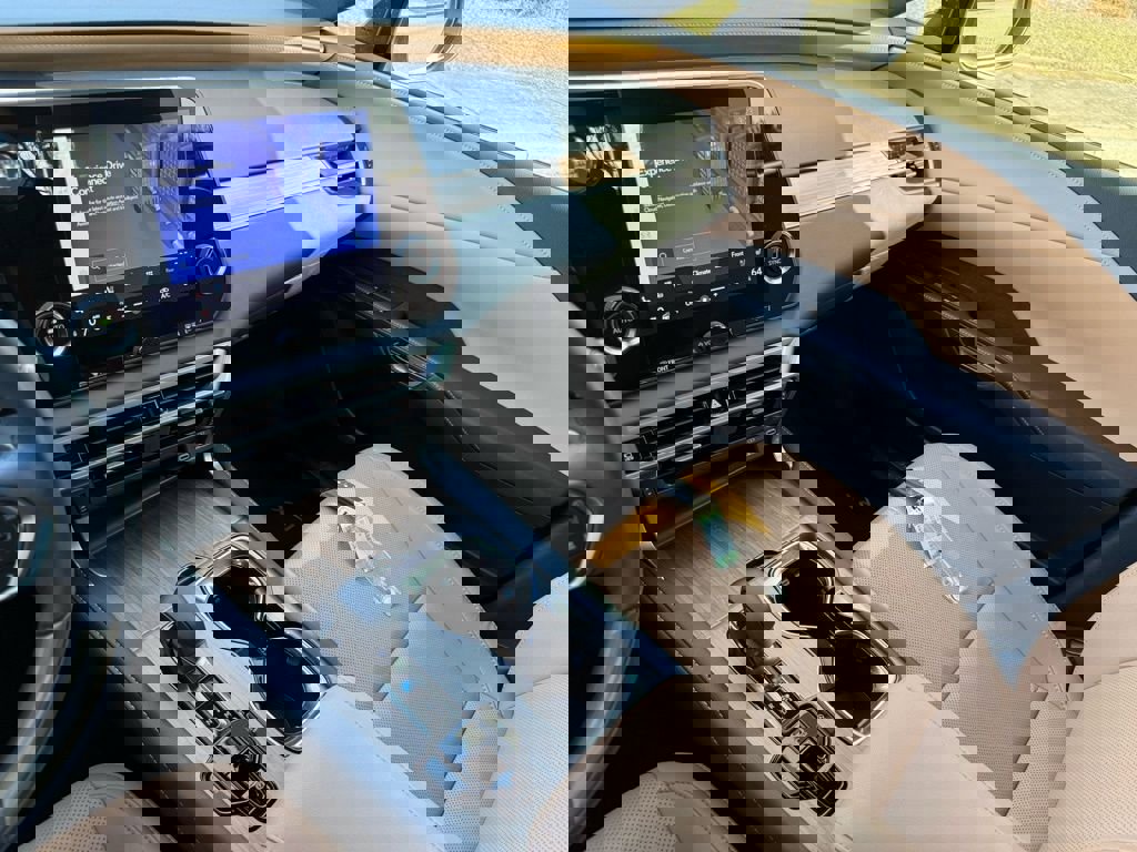 Used 2023 Lexus RX 350 Premium w/ Accessory Package (Z1) image 32