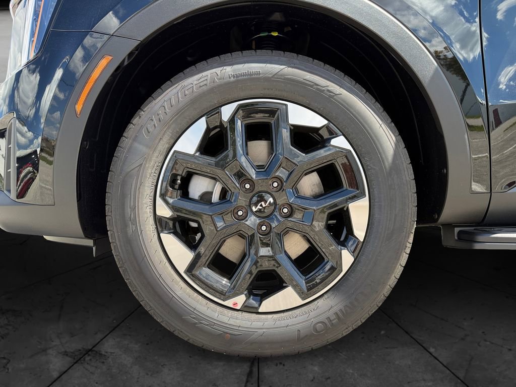 New 2025 Kia Sorento S image 14