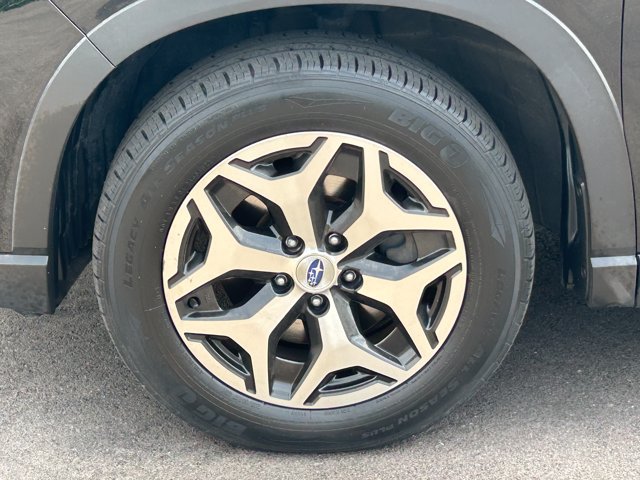 Used 2020 Subaru Forester Premium AWD/4WD image 11
