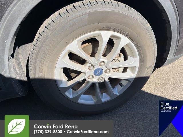 Used 2020 Ford Escape SE image 18