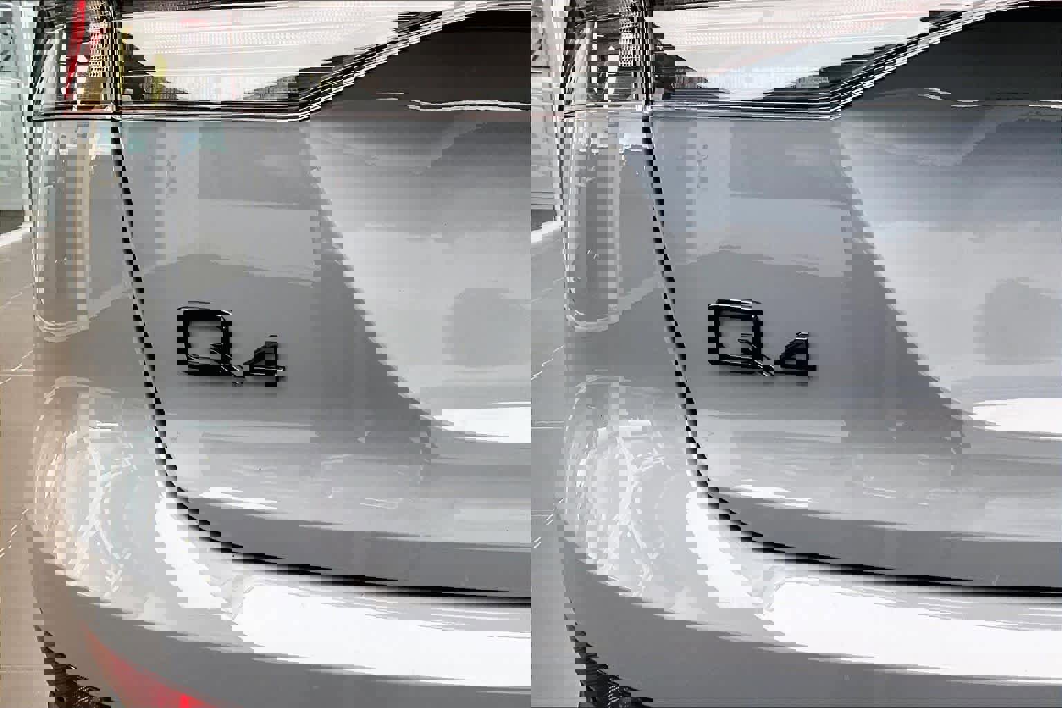 Certified 2025 Audi Q4 e-tron Premium w/ Convenience Package image 32