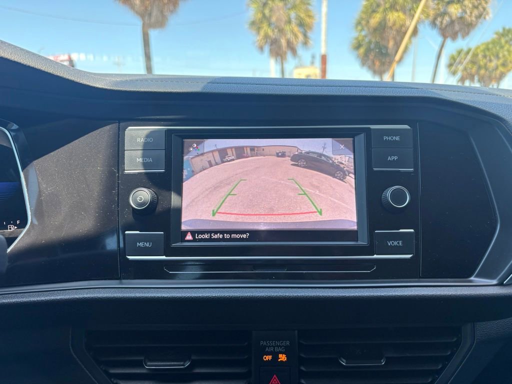 Used 2023 Volkswagen Jetta SE image 21