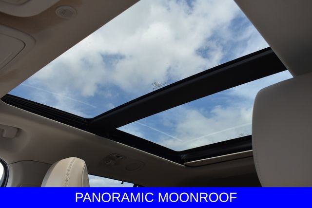 Used 2022 Ford Explorer Limited w/ Limited Technology Package AWD/4WD image 9