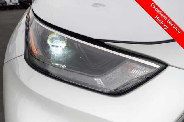 Certified 2023 Toyota Highlander XLE image 6