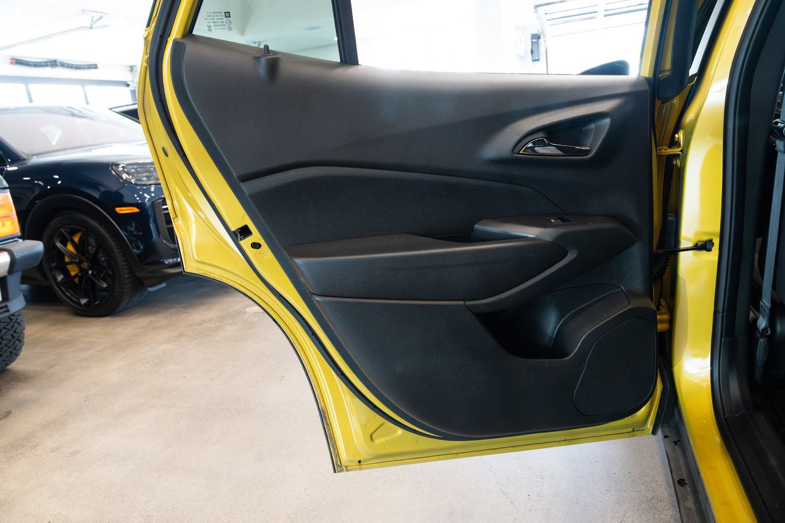 Used 2024 Chevrolet Trax RS w/ Driver Confidence Package FWD image 18