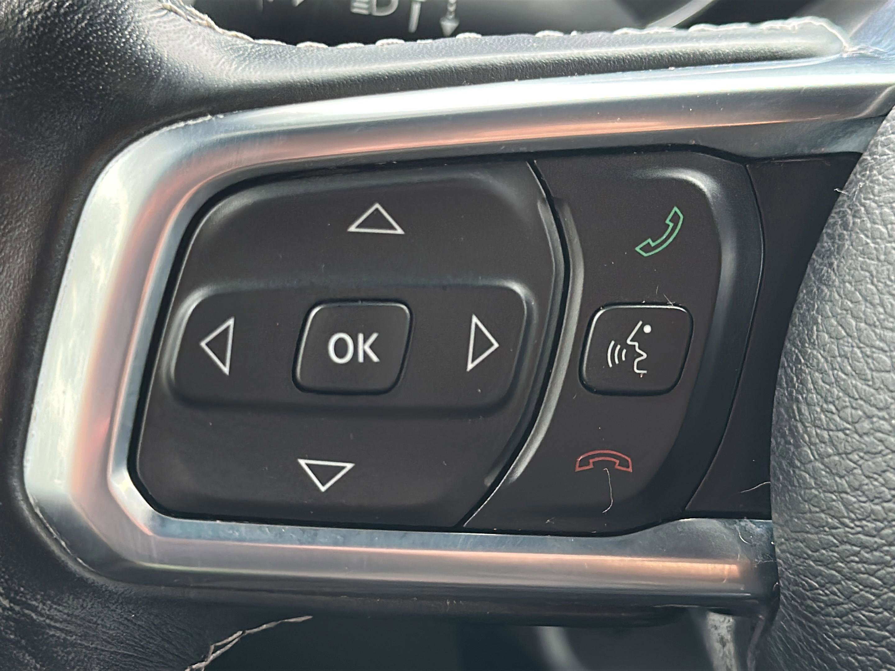 Used 2021 Jeep Wrangler Unlimited Sahara AWD/4WD image 18