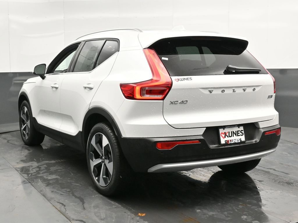 New 2025 Volvo XC40 B5 Core w/ Protection Package Premier image 8