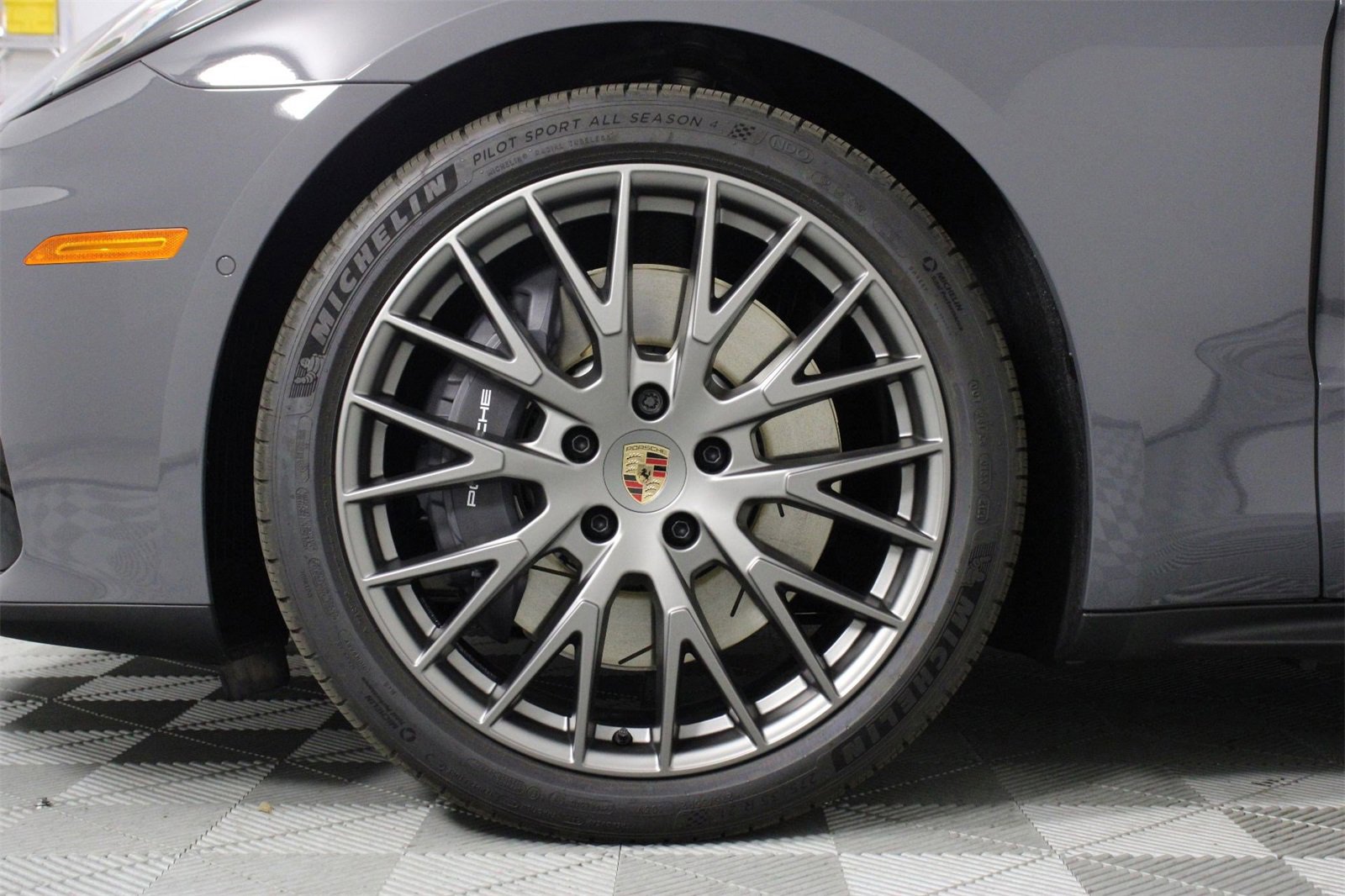 New 2026 Porsche Panamera 4 image 17