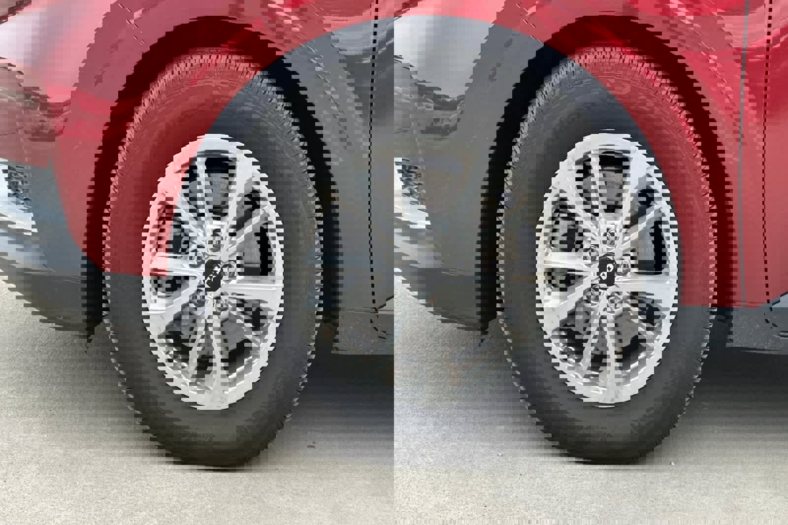 Used 2024 Kia Carnival LX image 28