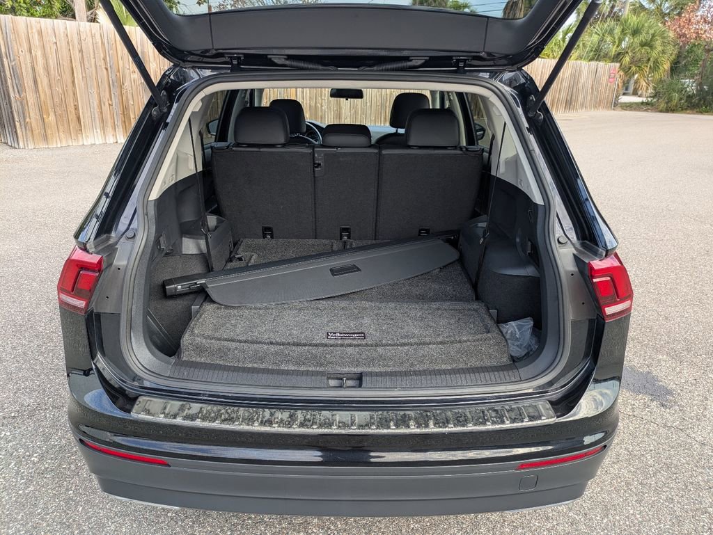 Used 2019 Volkswagen Tiguan SE w/ Panoramic Sunroof Package FWD image 13