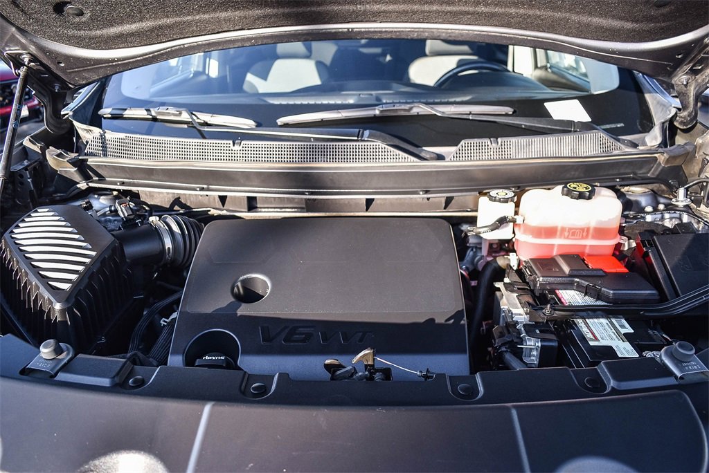 Used 2020 Chevrolet Traverse LT image 25