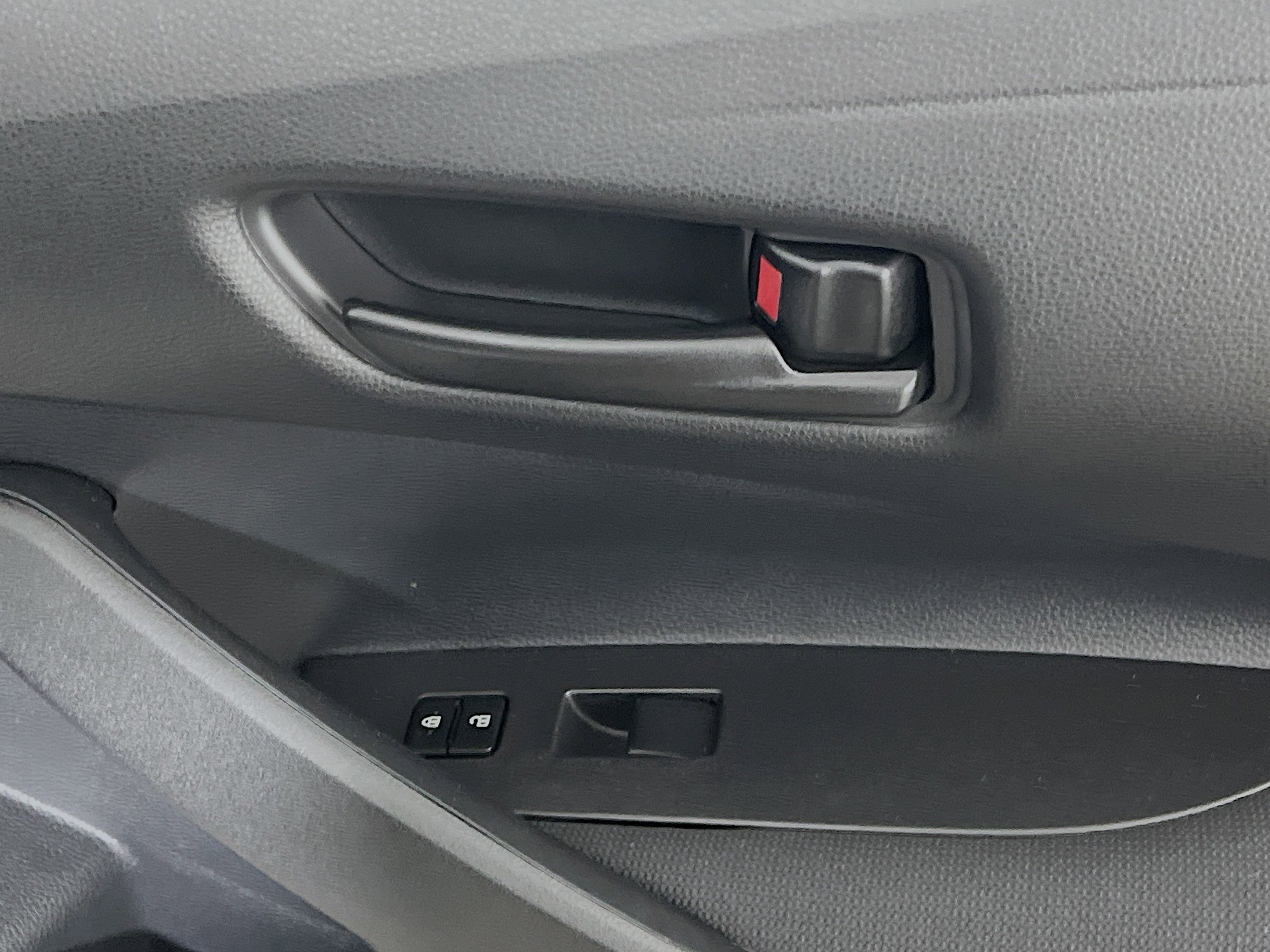 Used 2025 Toyota Corolla LE w/ Convenience Package image 32