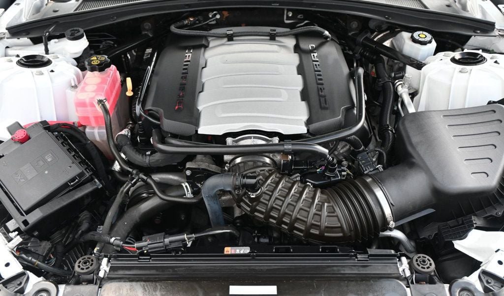 Used 2018 Chevrolet Camaro SS RWD image 22