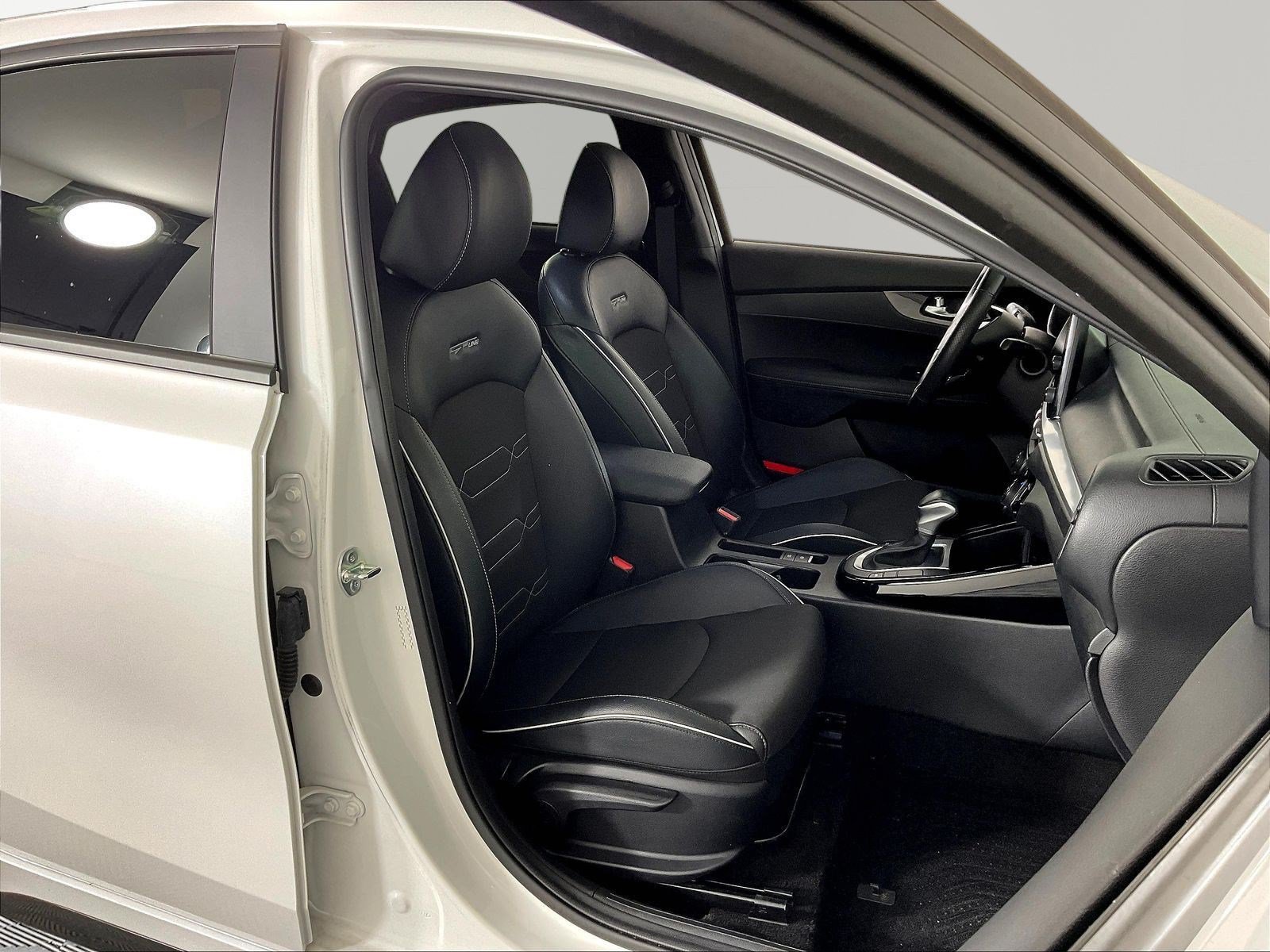 Used 2024 Kia Forte GT-Line w/ GT-Line Premium Package FWD image 28