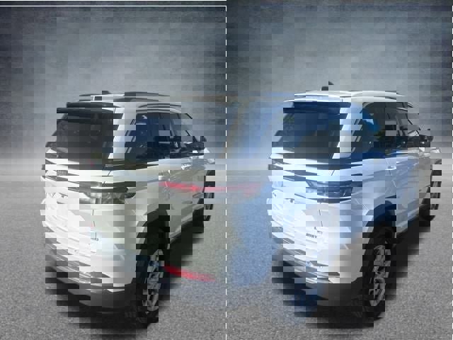 Used 2024 Jeep Grand Cherokee Limited image 4