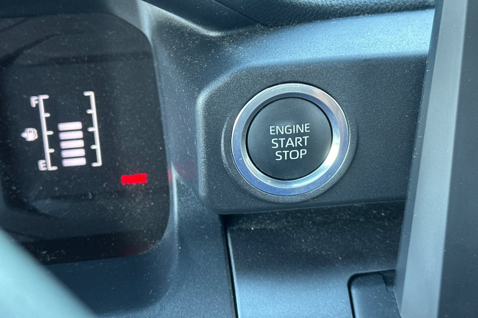 Used 2025 Toyota 4Runner SR5 AWD/4WD image 34