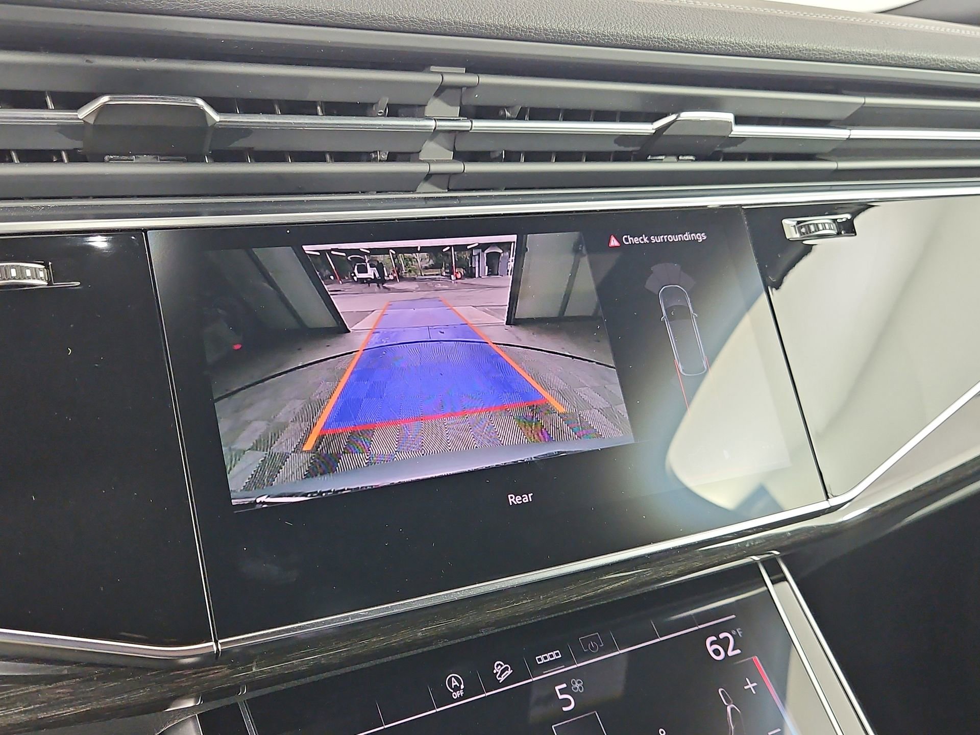 Certified 2025 Audi Q7 3.0T Premium image 25