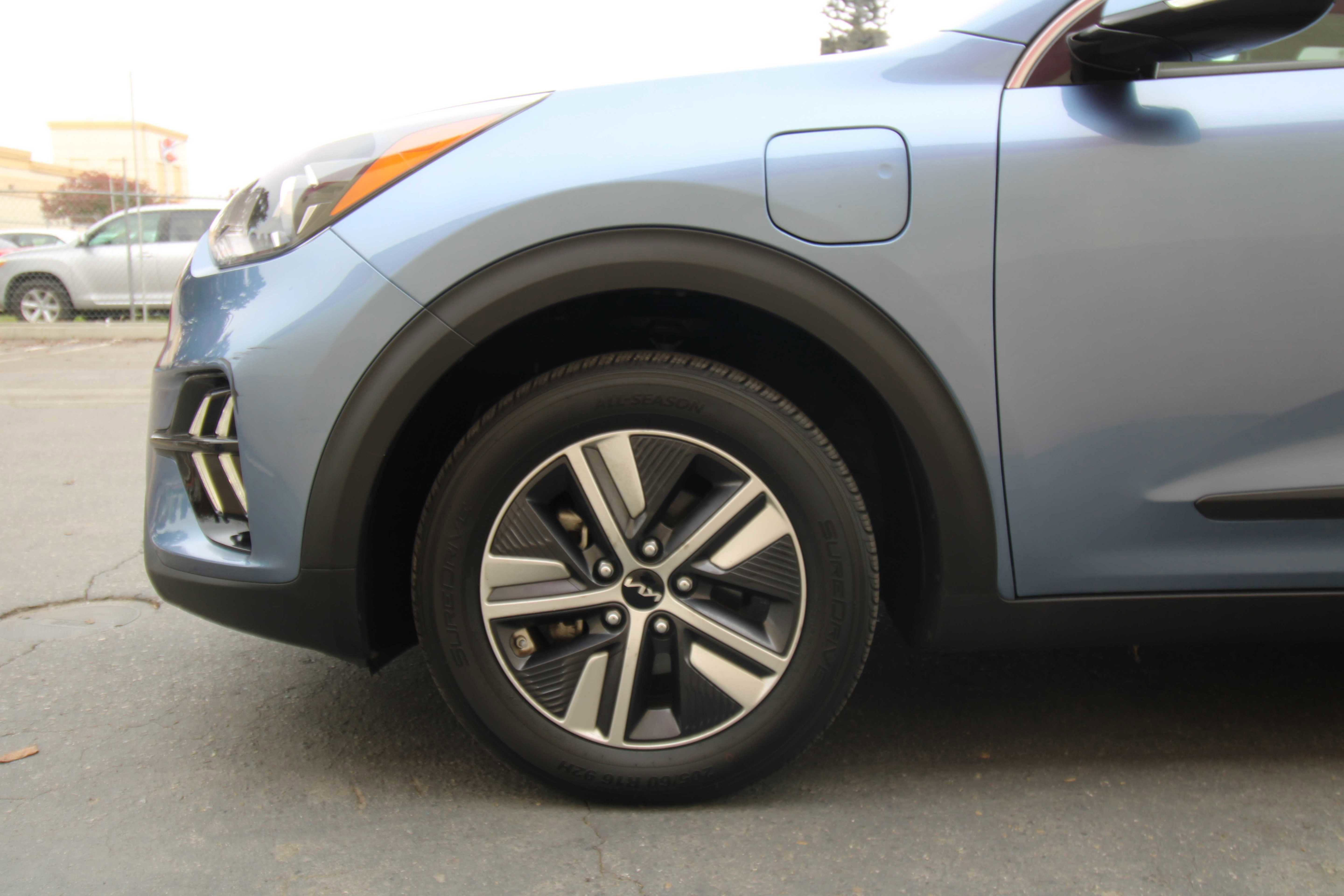 Used 2022 Kia Niro EX Premium image 22