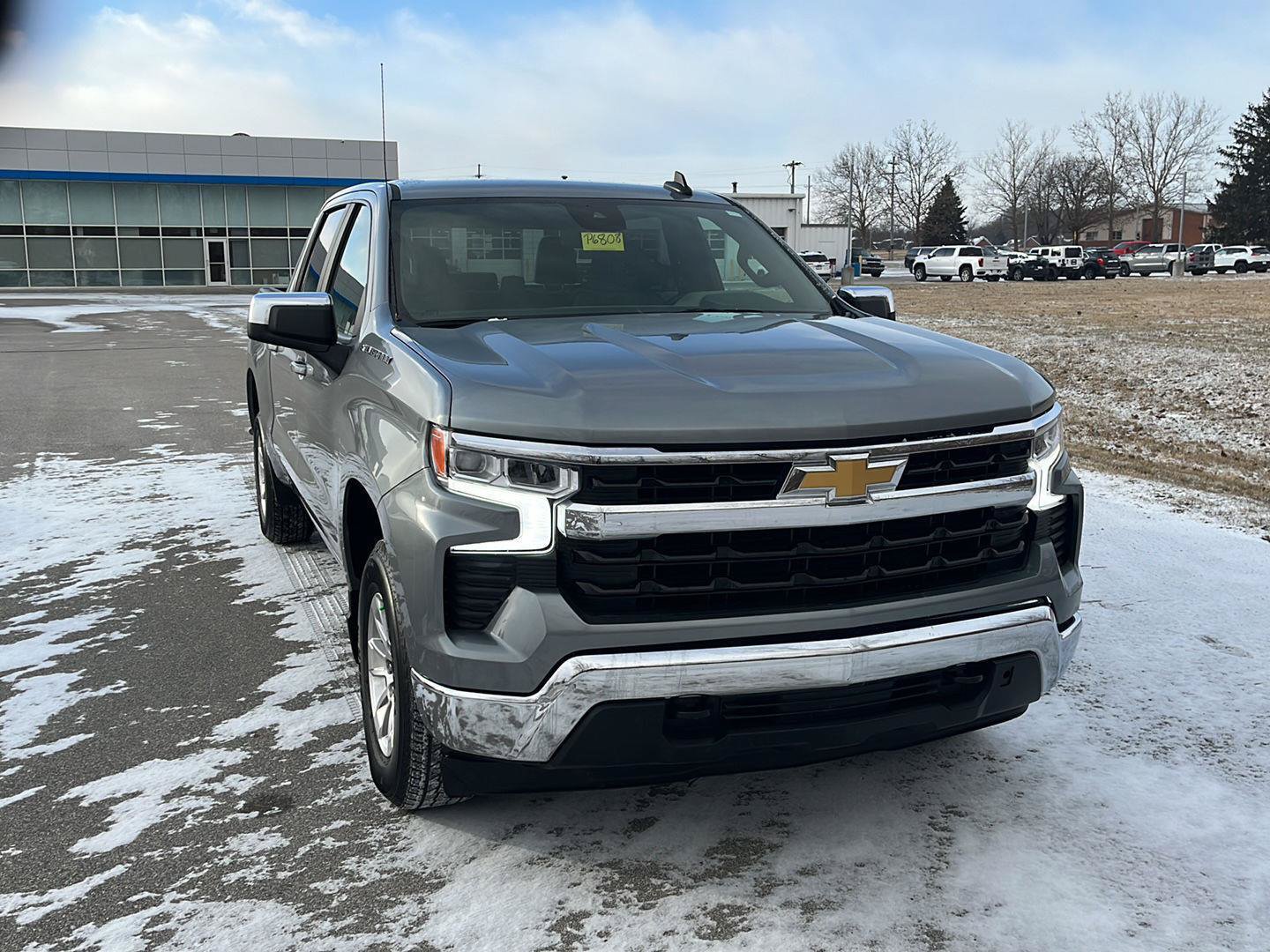 Used 2025 Chevrolet Silverado 1500 LT AWD/4WD image 7