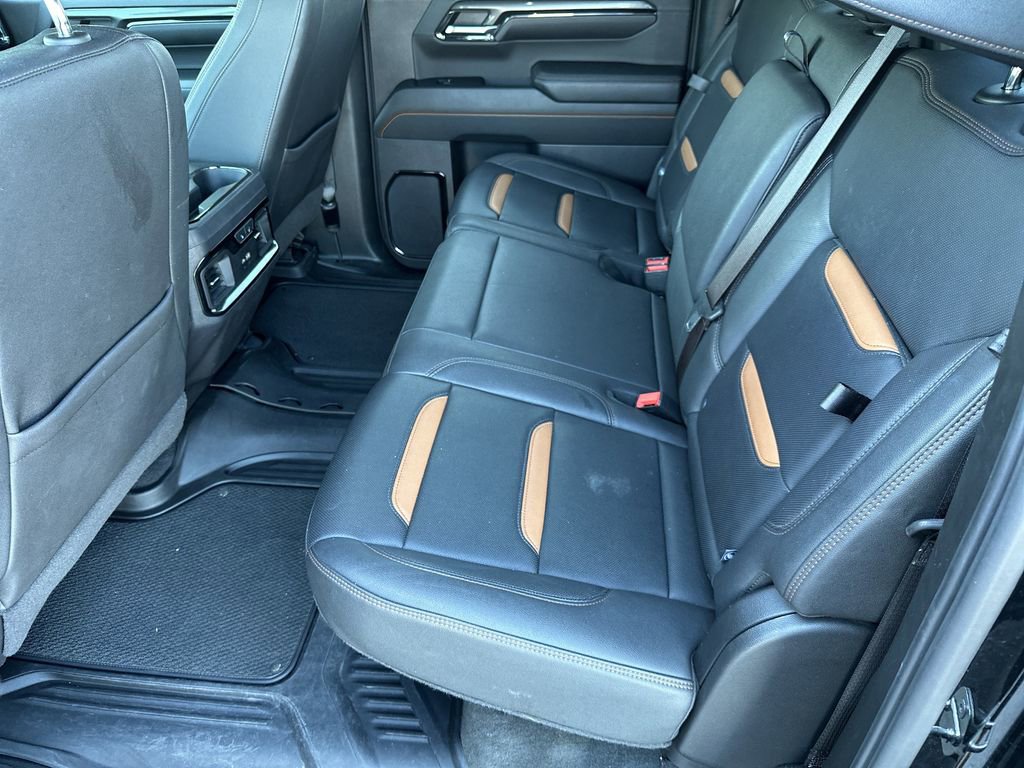 Used 2024 GMC Sierra 1500 AT4 w/ Technology Package AWD/4WD image 30