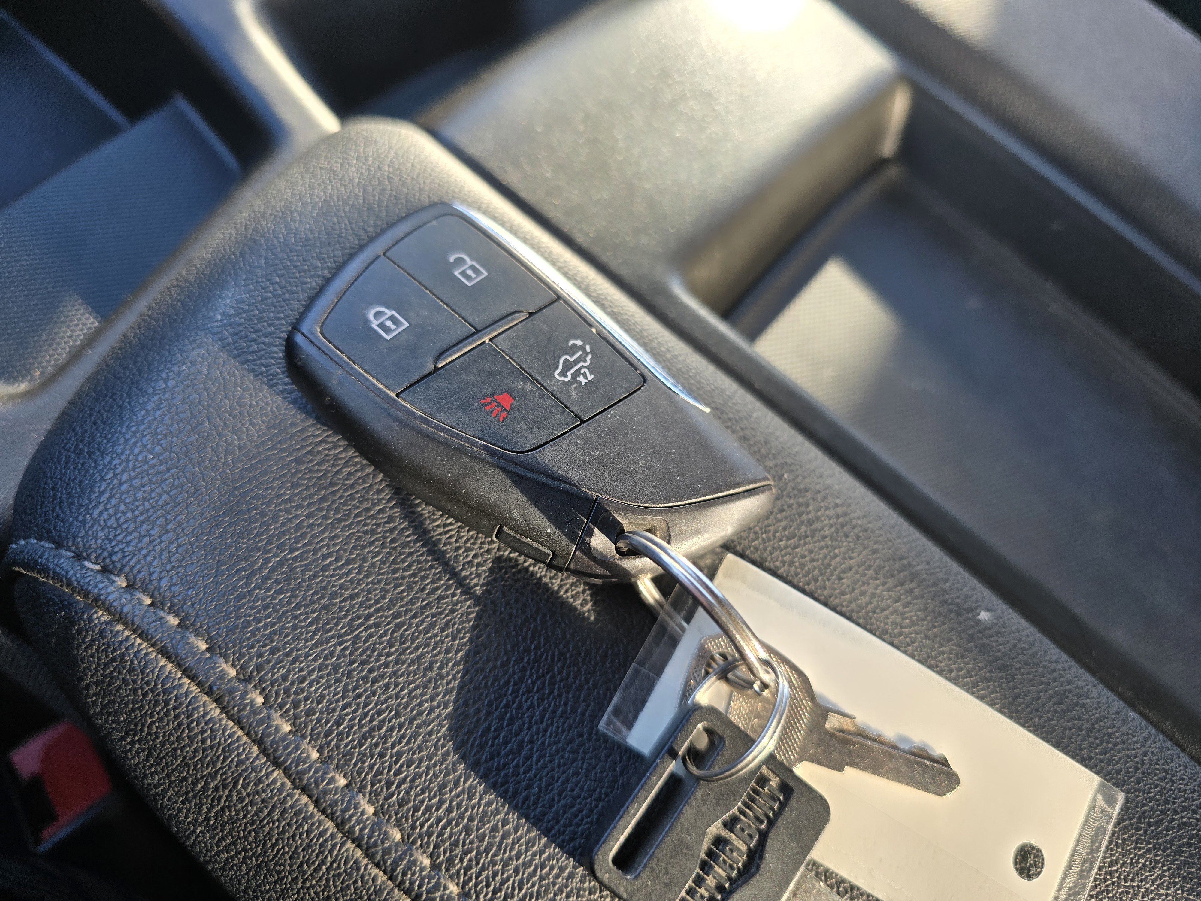 Used 2024 GMC Sierra 2500 Pro w/ Convenience Package image 32