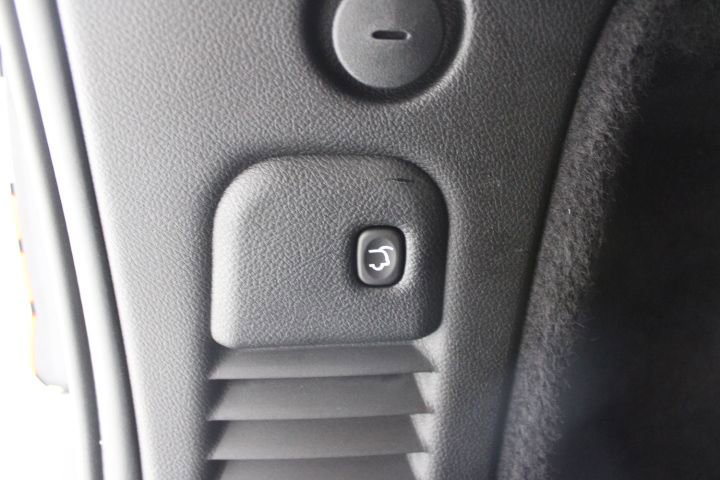 Used 2025 Dodge Durango GT image 16