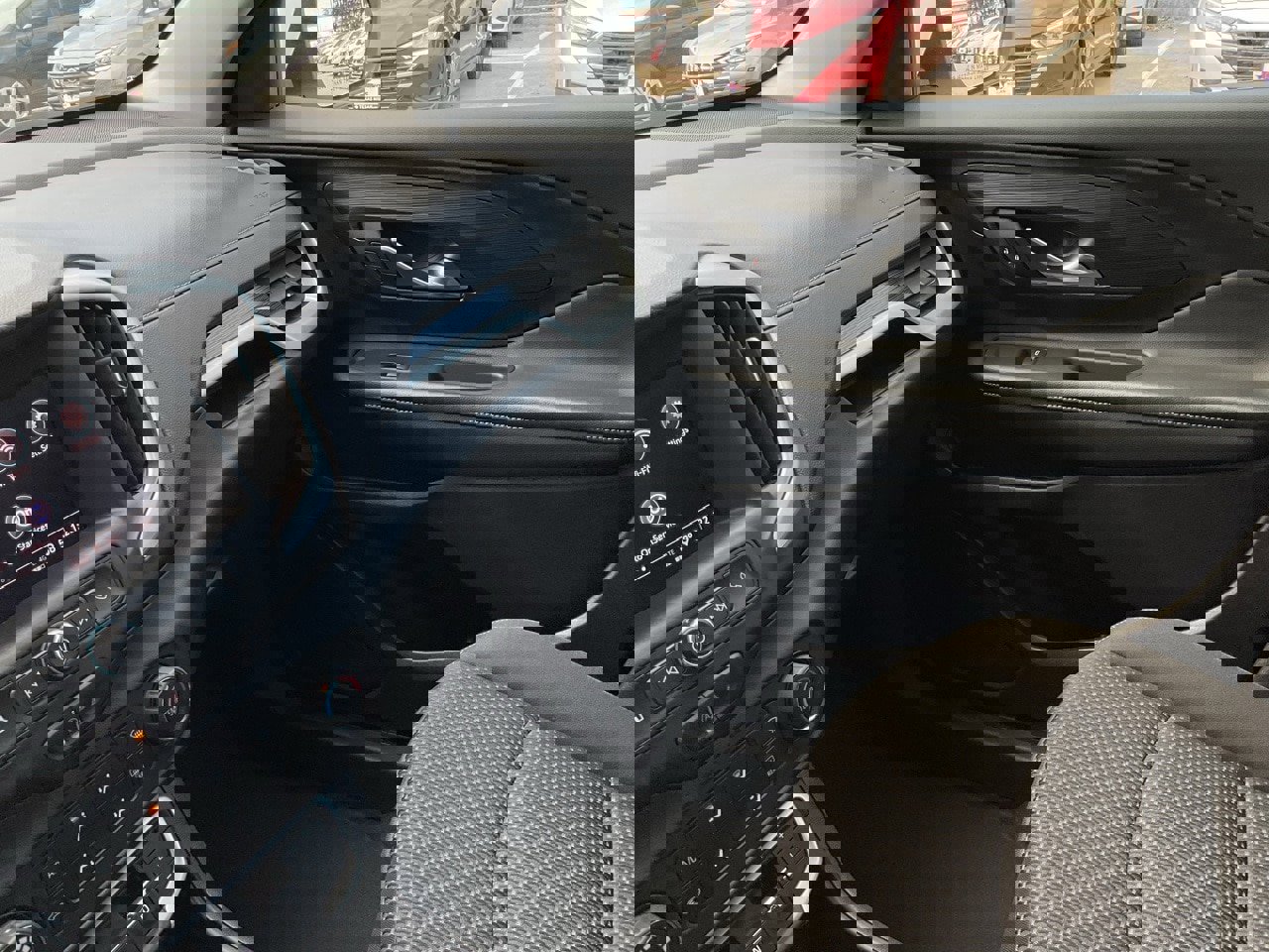 Used 2024 GMC Terrain SLE image 37