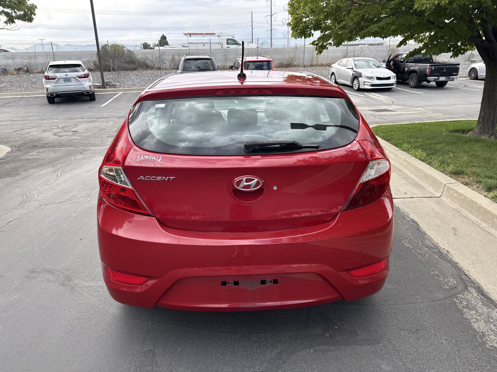 Used 2017 Hyundai Accent SE FWD image 4