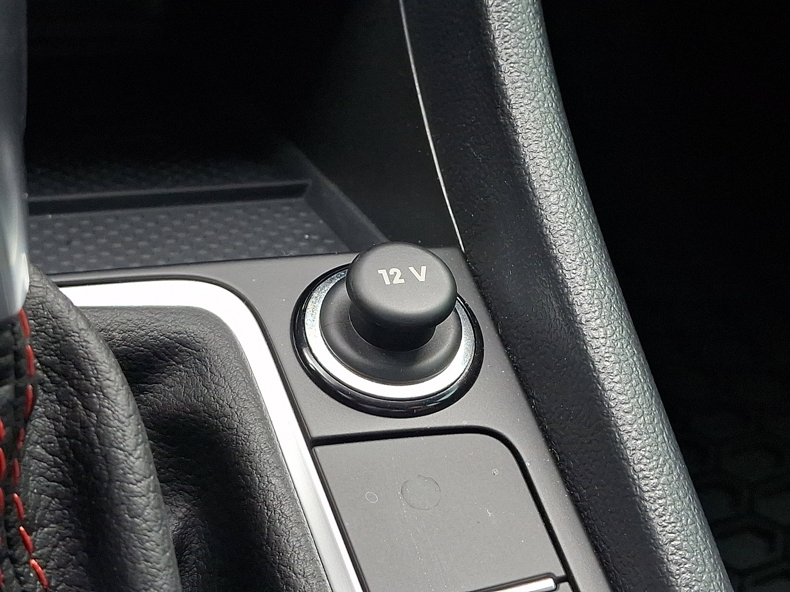 Certified 2025 Volkswagen Jetta GLI Autobahn w/ GLI Black Package image 24