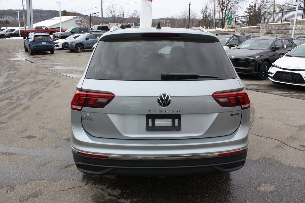 Used 2024 Volkswagen Tiguan SE image 5