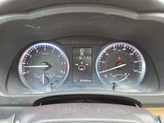 Used 2016 Toyota Highlander Limited AWD/4WD image 32