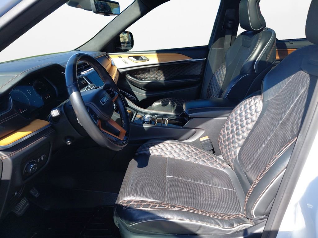 Used 2021 Jeep Grand Cherokee L Summit image 9