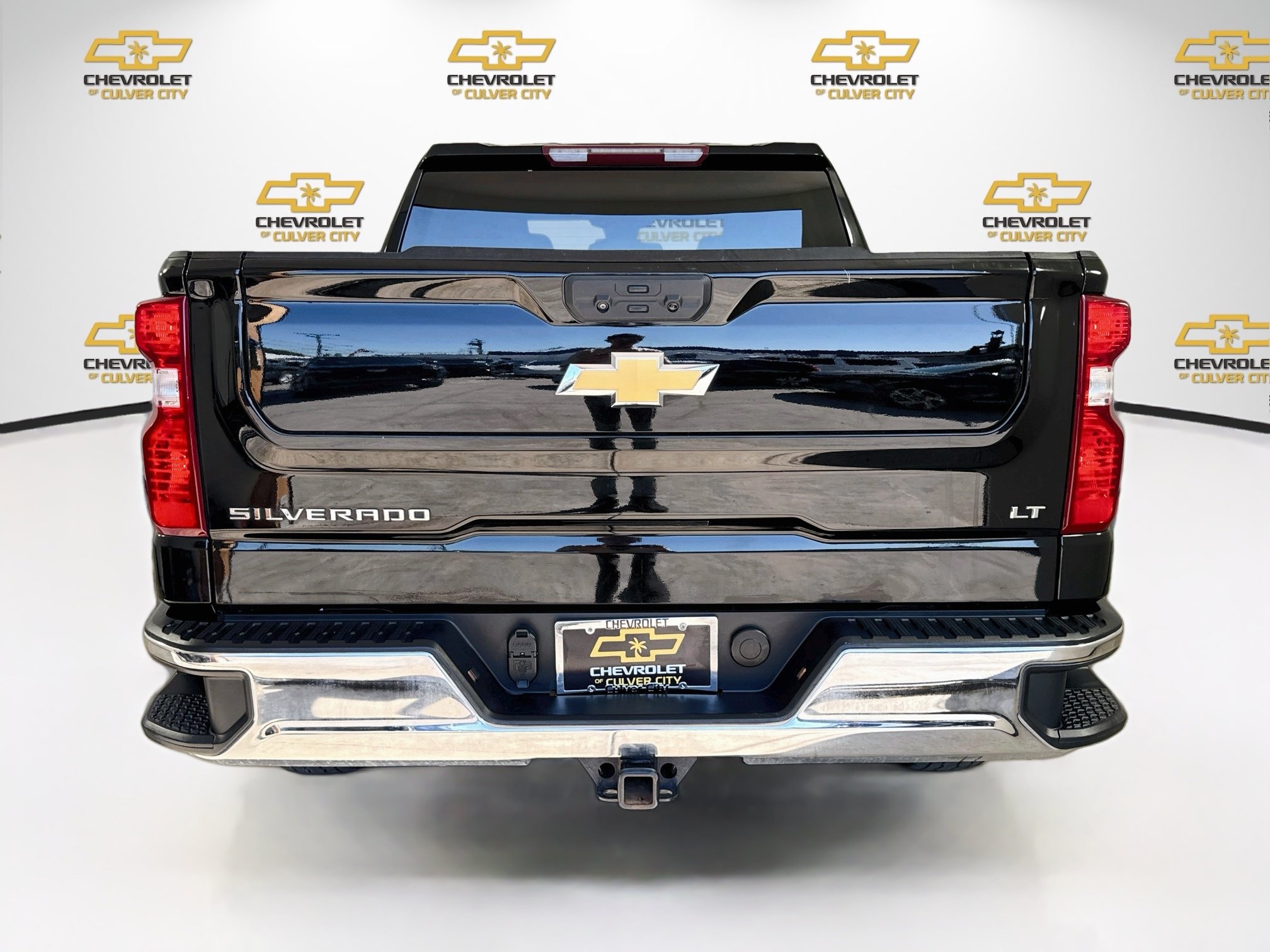 Used 2023 Chevrolet Silverado 1500 LT RWD image 7