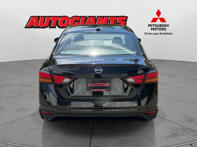 Used 2024 Nissan Altima 2.5 SV FWD image 5