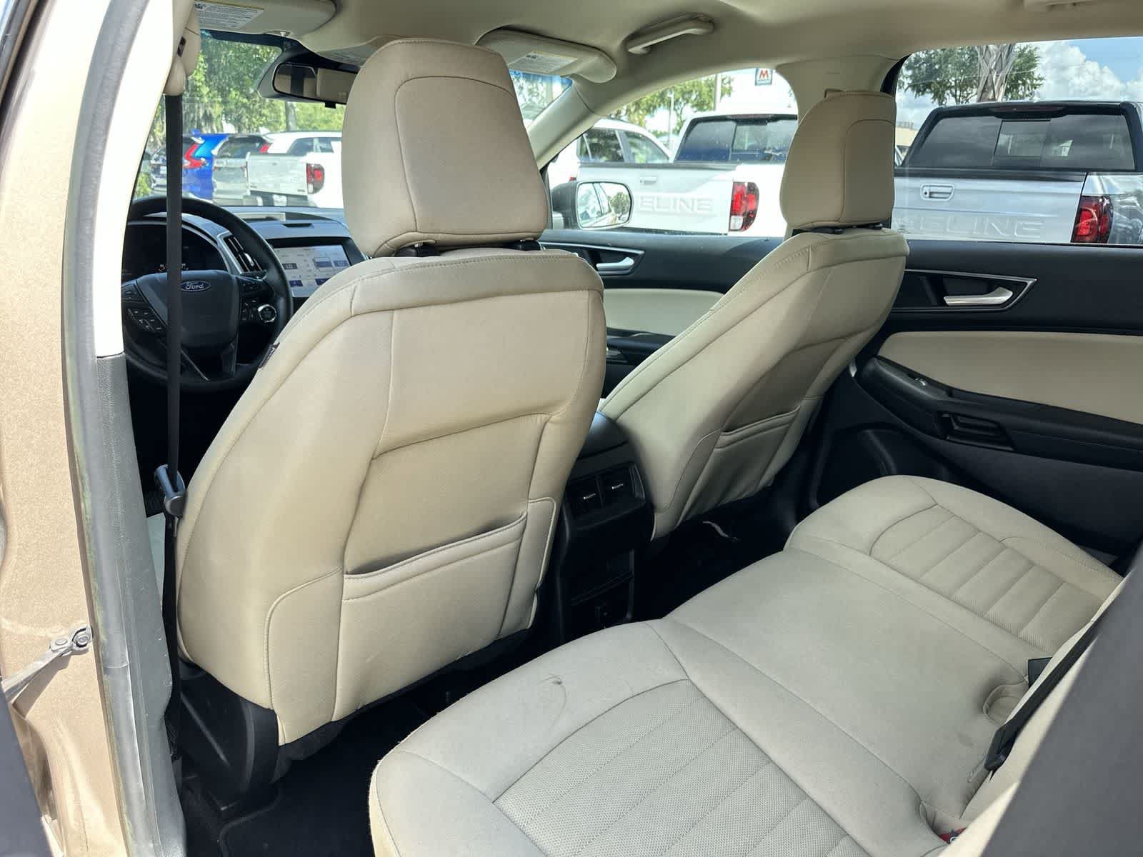 Used 2020 Ford Edge SE FWD image 13