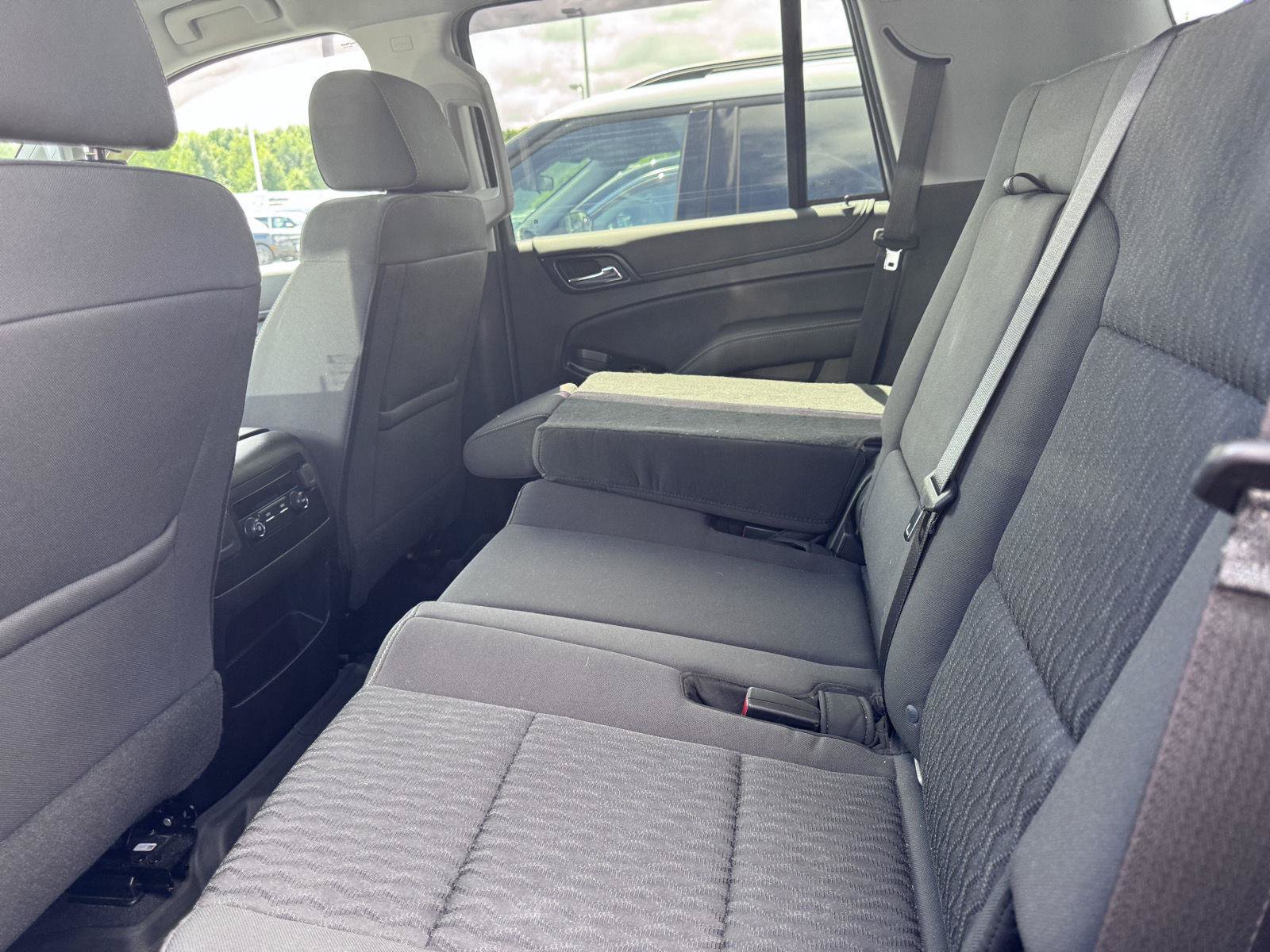 Used 2020 GMC Yukon SLE AWD/4WD image 11