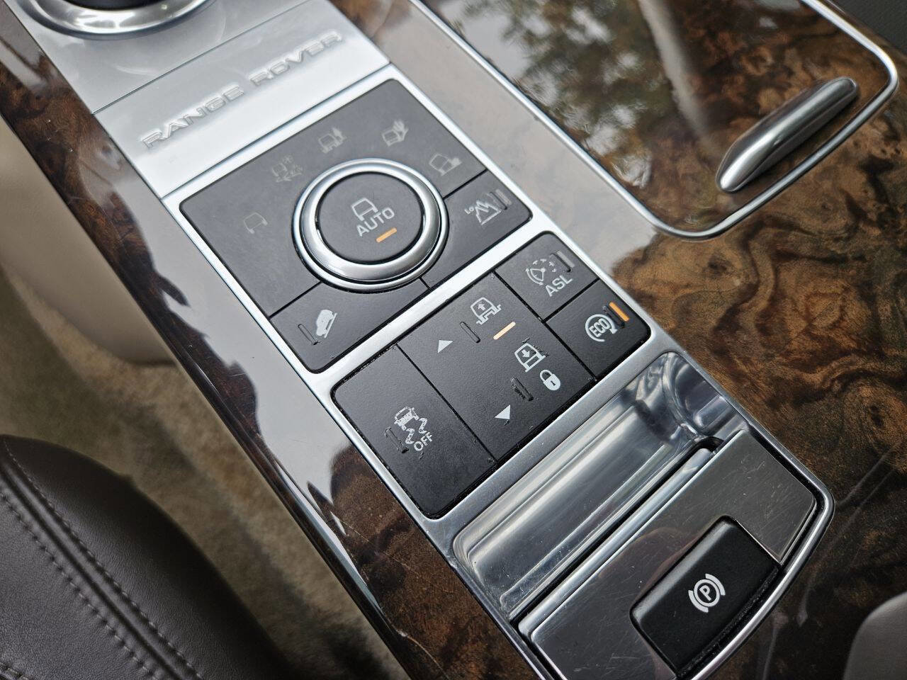 Used 2014 Land Rover Range Rover Supercharged AWD/4WD image 26