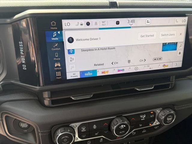 Certified 2025 Jeep Wrangler Sahara w/ Safety Group image 14