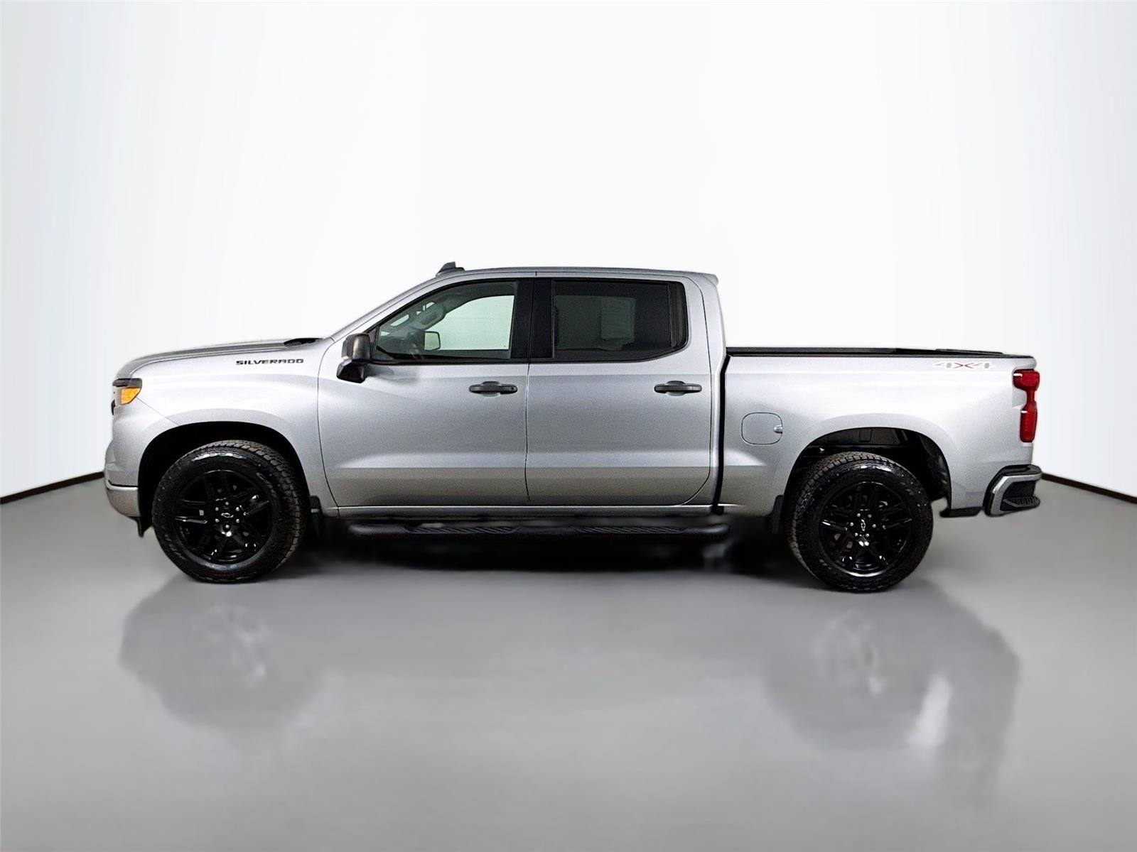 Used 2023 Chevrolet Silverado 1500 Custom w/ Rally Edition AWD/4WD image 6