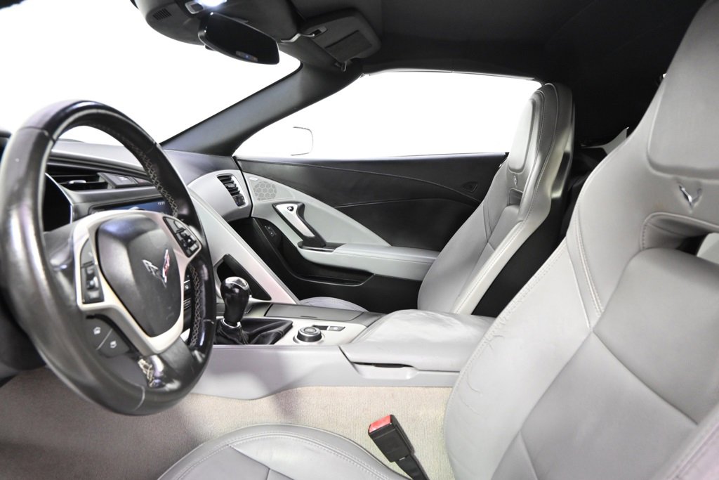 Used 2014 Chevrolet Corvette Z51 w/ 3LT Preferred Equipment Group image 17