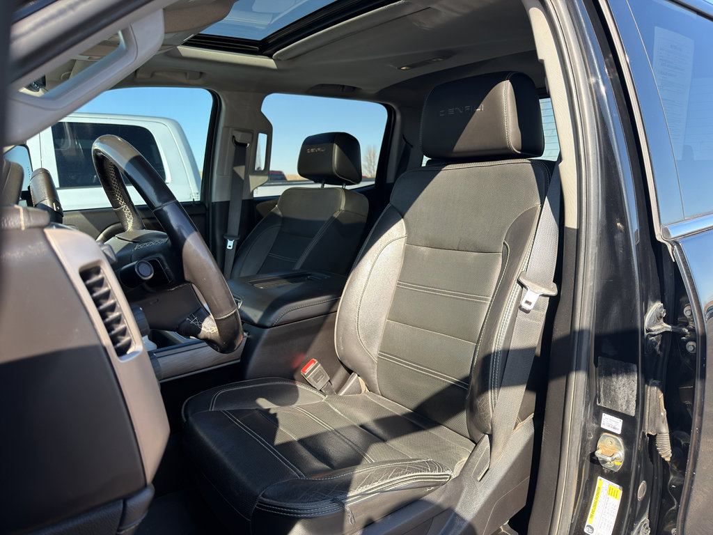 Used 2019 GMC Sierra 3500 Denali w/ Duramax Plus Package AWD/4WD image 34