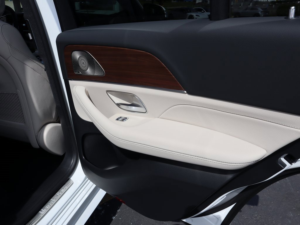 New 2026 Mercedes-Benz GLE 450 4MATIC image 16