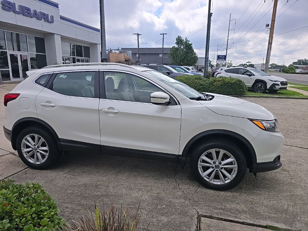 Used 2019 Nissan Rogue Sport SV FWD image 3